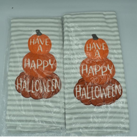 Nicole Miller Other - Nicole Miller Halloween Kitchen Towels Set of 2 New